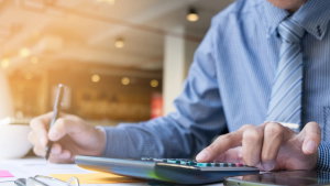 Corte no IRS em novembro sai caro em 2027? As contas que tens de saber