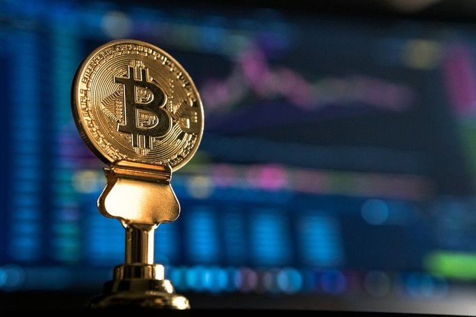 Neither Cryptocurrencies or Bitcoin do not survive Coronavirus (sharp drops)