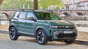 Conduzi o Dacia Duster Eco-G 2026: melhor SUV qualidade-preço em Portugal?