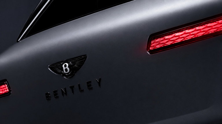 Depois de anos de espera, a Bentley está pronta para revelar o seu primeiro elétrico