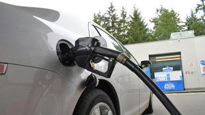 Todos os condutores podem poupar combustível se seguirem estas dicas práticas