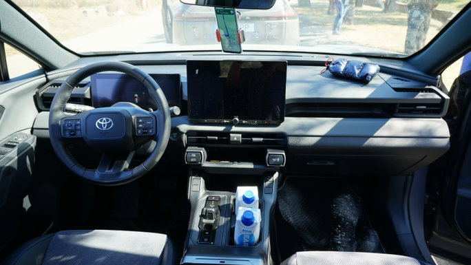 RAV4_interior