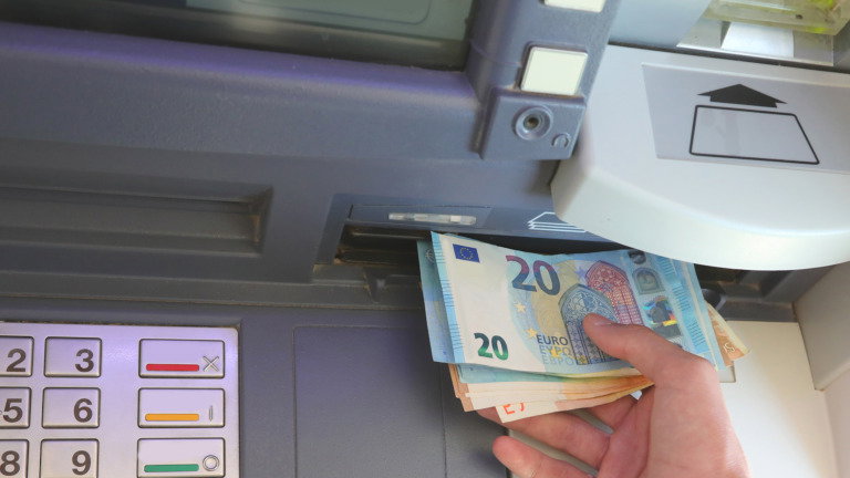 É isto que acontece à tua conta bancária se ficar 6 meses sem movimentos