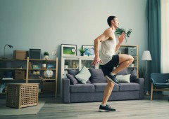 E se te disser que há uma alternativa 100% gratuita ao Apple Fitness+ para treinar em casa?