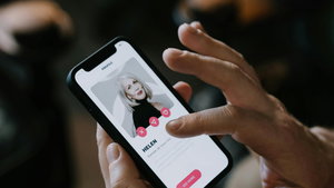 Esquece o Tinder: esta é a dating app que os utilizadores mais gostam