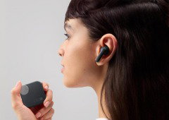 Esquece os AirPods Pro: estes auriculares de 60€ têm o cancelamento de ruído que precisas