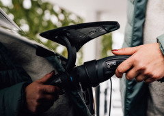 Esta é a melhor hora para carregar o carro elétrico e poupar na fatura da eletricidade