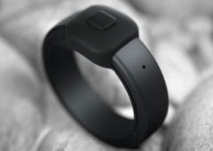 Este anel inteligente faz algo totalmente diferente e pode ser mesmo o que procuras