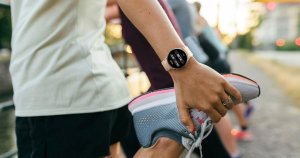 Este é o melhor smartwatch por menos de 150 € que podes comprar na Black Friday