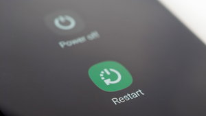 Este é o número de vezes que deves reiniciar o telemóvel por mês