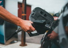 Este erro que tantos condutores cometem na bomba de gasolina pode sair muito caro