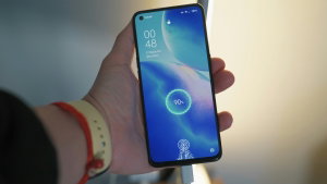 Este gadget custa menos de 8€ na Action e garante bateria no teu smartphone