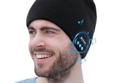Este gorro toca a tua música e nem 15€ custa. E podes comprar em Portugal