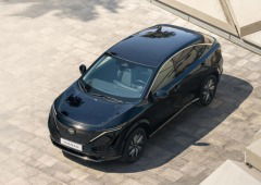 Este Nissan com painéis solares pode poupar-te centenas de euros por ano