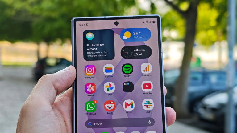 Este telemóvel da Samsung vai chegar a Portugal e já é um monstro de vendas