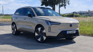Estes carros vão passar a comunicar entre si para alertar sobre perigos