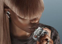 Estes ear buds custam menos de 200 euros e conseguem competir com Apple e Samsung