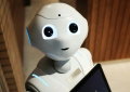 Estou farto de robots nos apoios ao cliente. Onde é que as marcas esconderam os humanos?