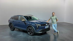 Fui a Milão conhecer o Dacia que vem para Portugal com preço de arromba