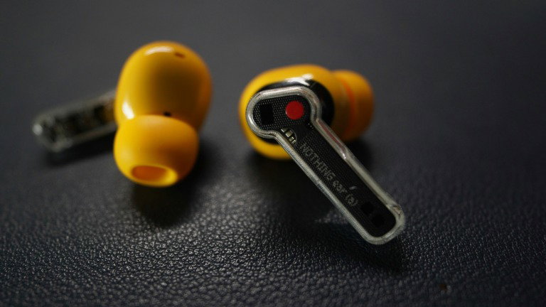 Fuga de informação revela preço inédito e cores dos próximos fones Nothing Ear