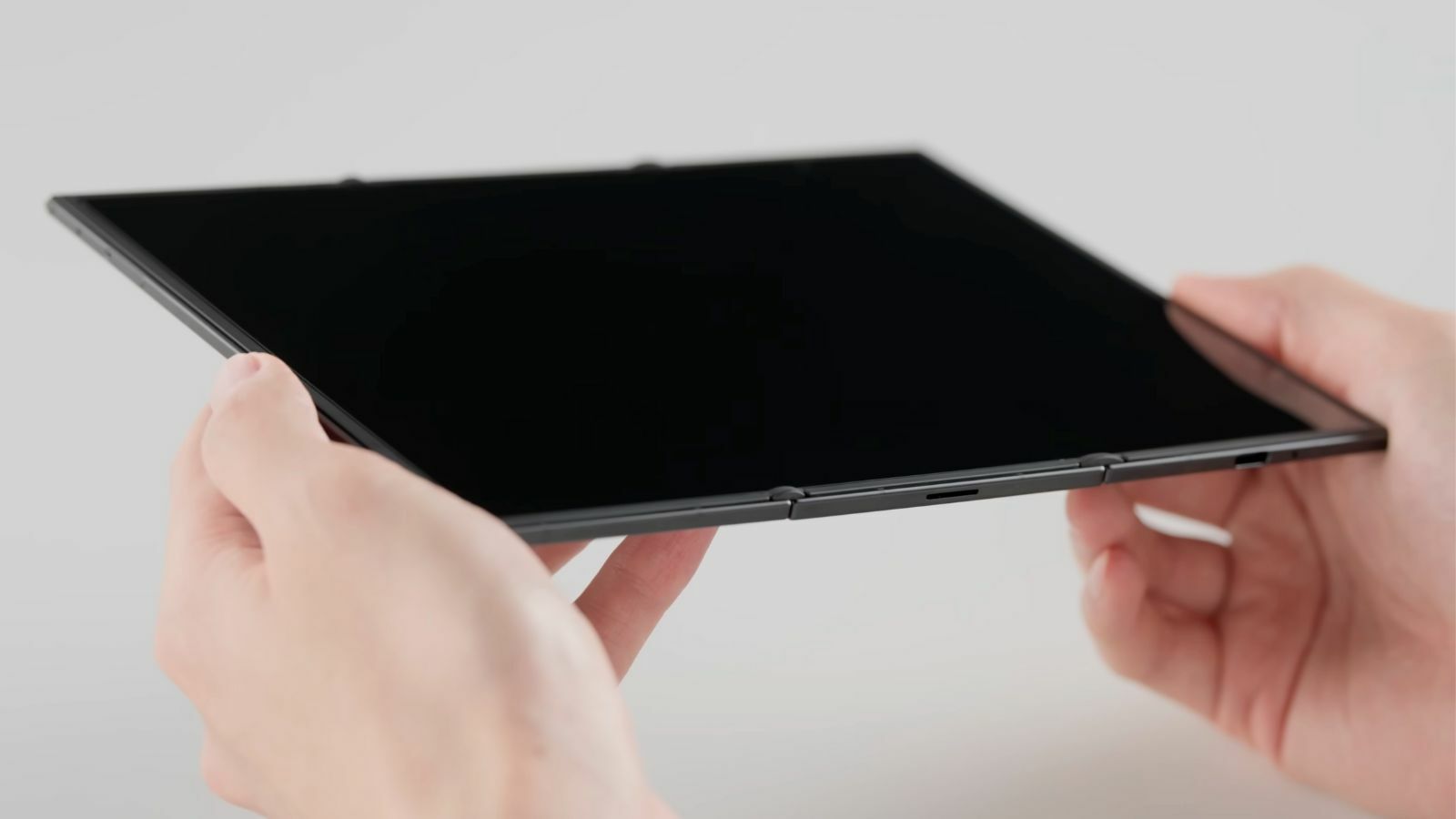 Galaxy Z TriFold unboxing