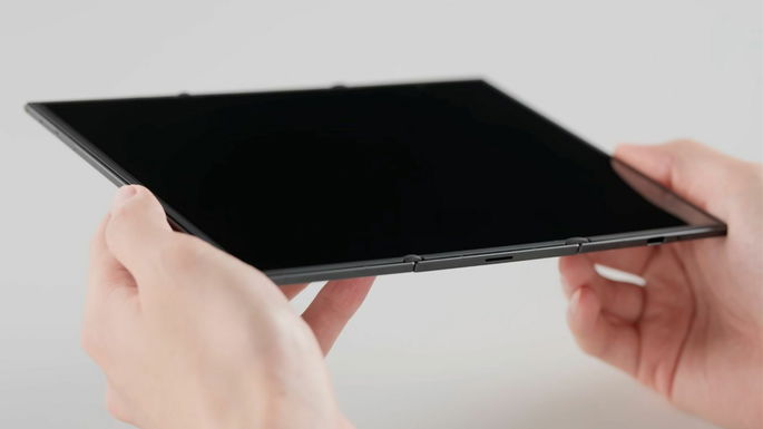 Galaxy Z TriFold unboxing