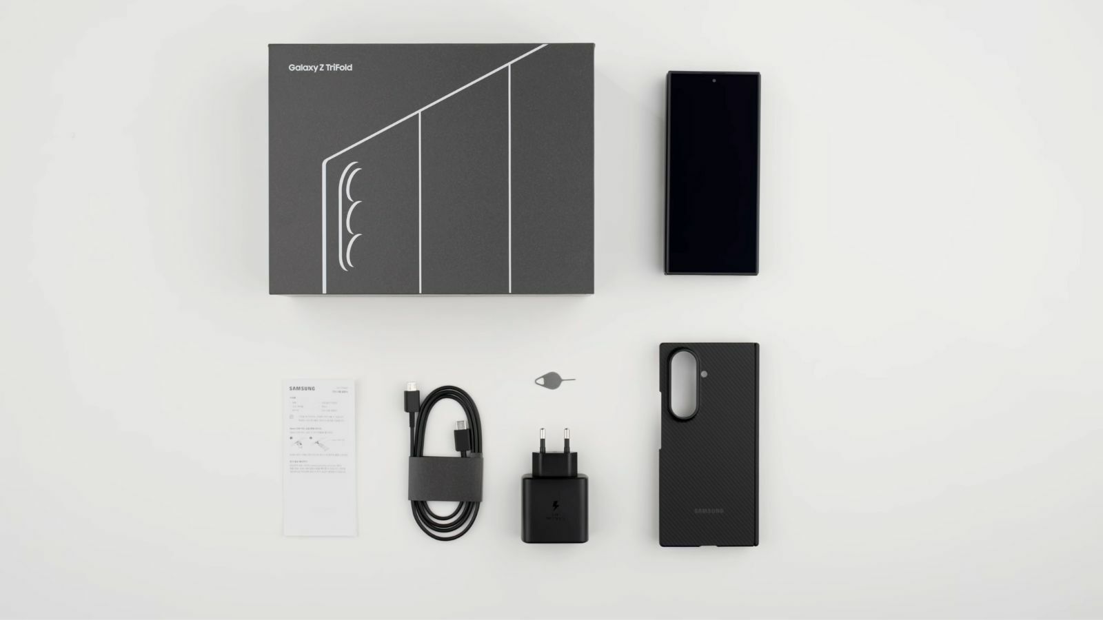 Galaxy Z TriFold unboxing