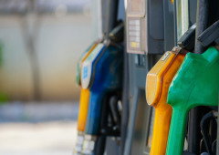 Gasóleo e gasolina vão baixar novamente e já sabemos quanto