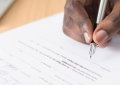 Há uma forma legal de sair de um contrato com NOS, MEO e Vodafone antes do tempo e sem custos