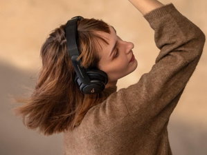 Headphones Soundcore com promoção de 30% a tempo no Natal
