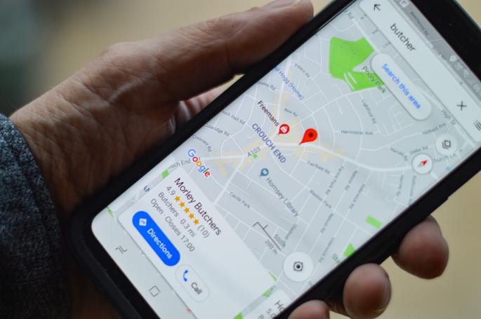 Google Maps deixará os utilizadores escolher entre o modo claro (na foto) e o modo escuro