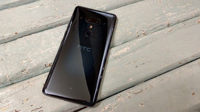 HTC U12+