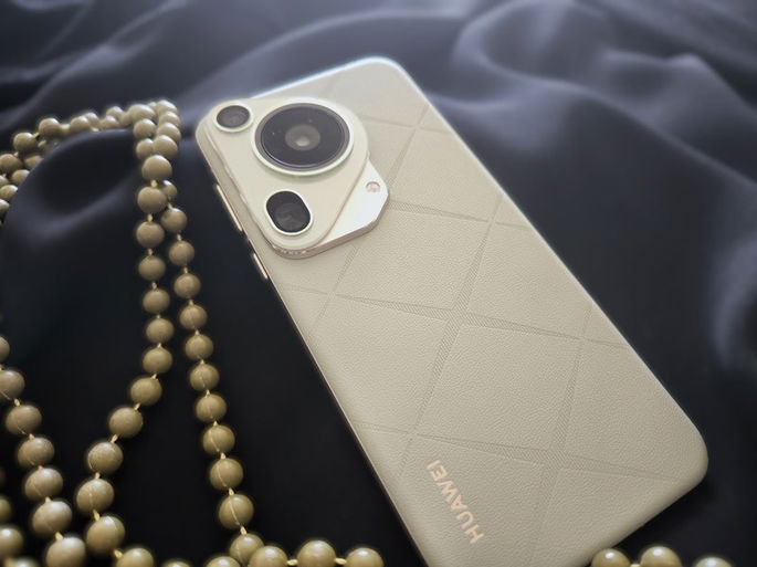 Huawei Pura 70 Ultra painel traseiro design
