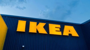 IKEA lança uma mesa 2 em 1 que purifica o ar por 169€