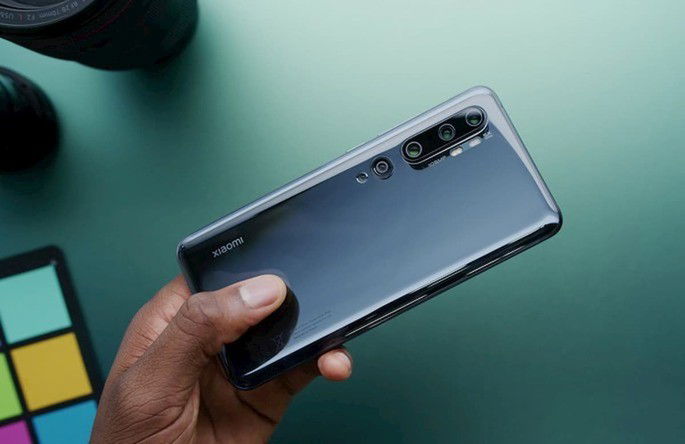 O Xiaomi Mi 10 Pro, lançado em 2020