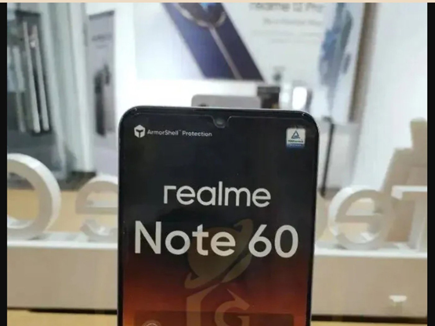 Imagens reais revelam o smartphone acessível Realme Note 60 - 4gnews
