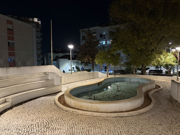 Câmara traseira, noite