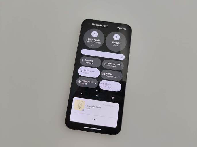 Nothing Phone (1)