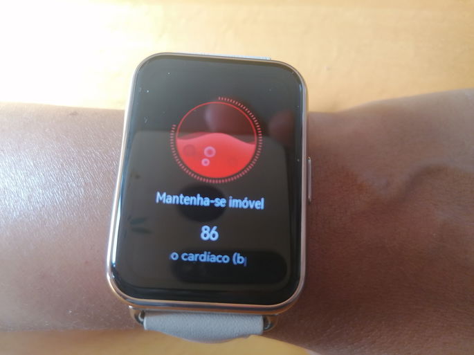 medição batimento cardíaco no Huawei Watch Fit 2