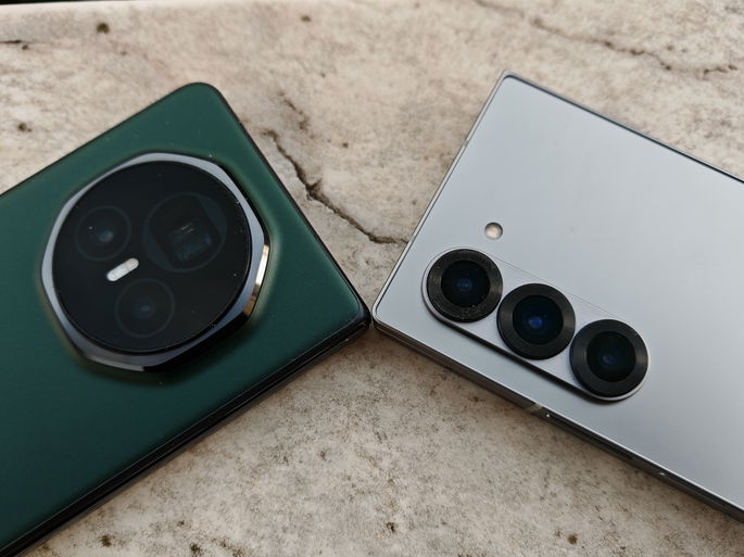 Samsung Galaxy Z Fold6 Honor Magic V3