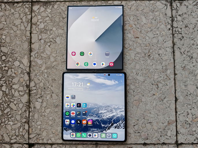 Samsung Galaxy Z Fold6 Honor Magic V3