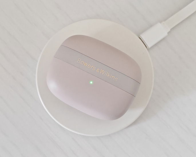 Bowers & Wilkins Pi8