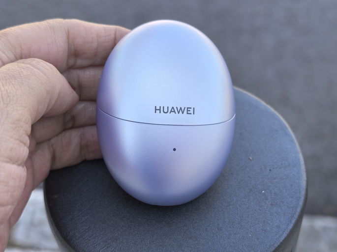 Huawei FreeBuds 6 fundo cinza