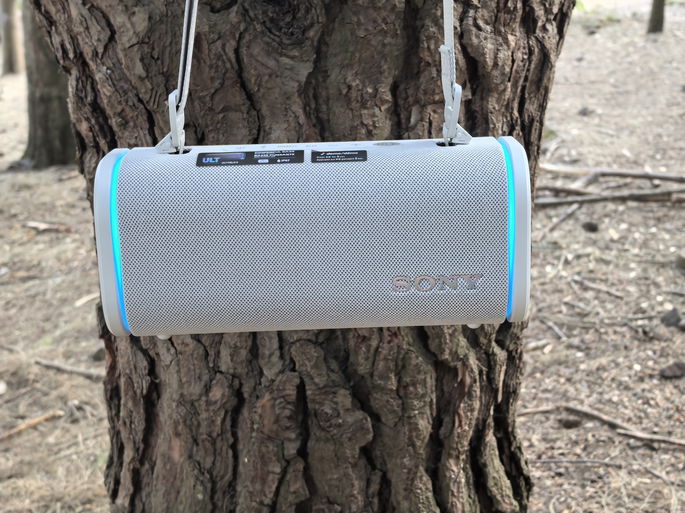 Sony ULT Field 5 iluminação frontal