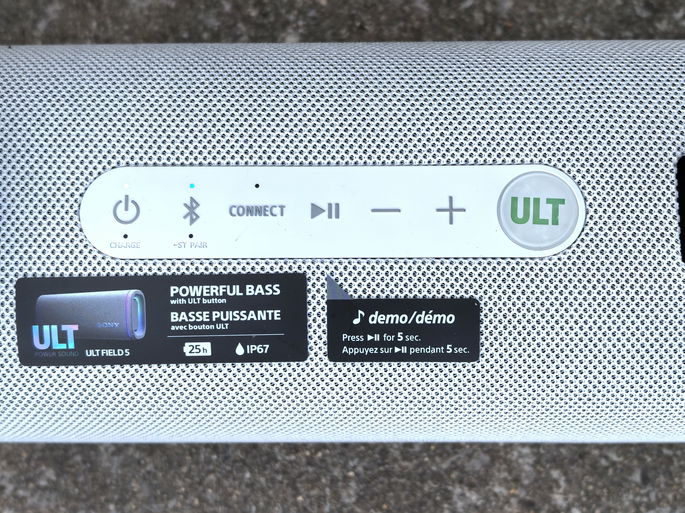 Sony ULT Field 5 comandos