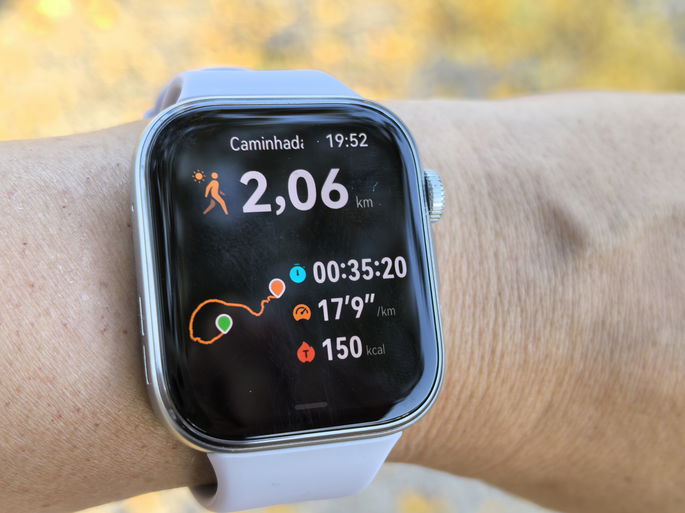 Huawei Watch Fit 4 caminhada