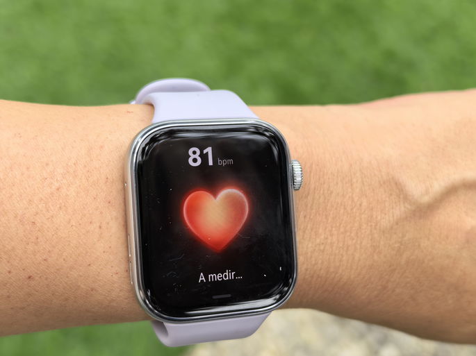 Huawei Watch Fit 4 monitorização do batimento cardíaco