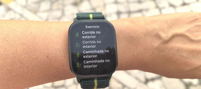 Motorola Moto Watch Fit desporto