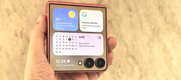 Samsung Galaxy Z Flip7