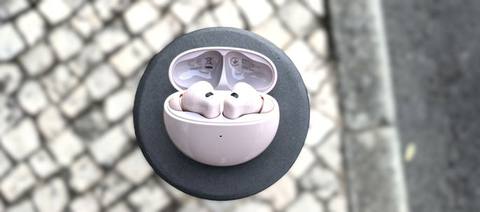 Huawei FreeBuds 7i caixa de carregamento aberta